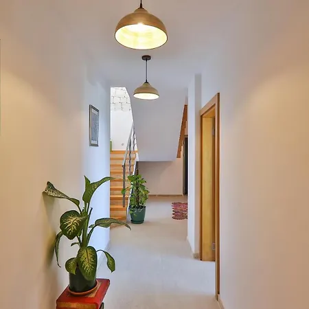 Pastoral Villa *